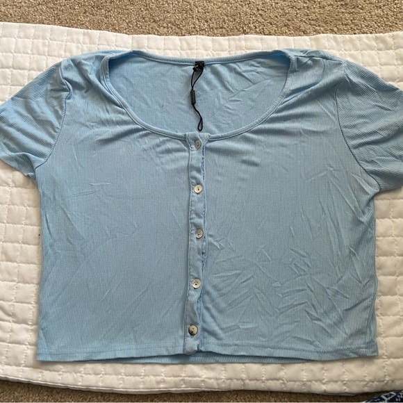 Zaful Blue Ribbed Cropped Button-Up - Picture 1 of 2